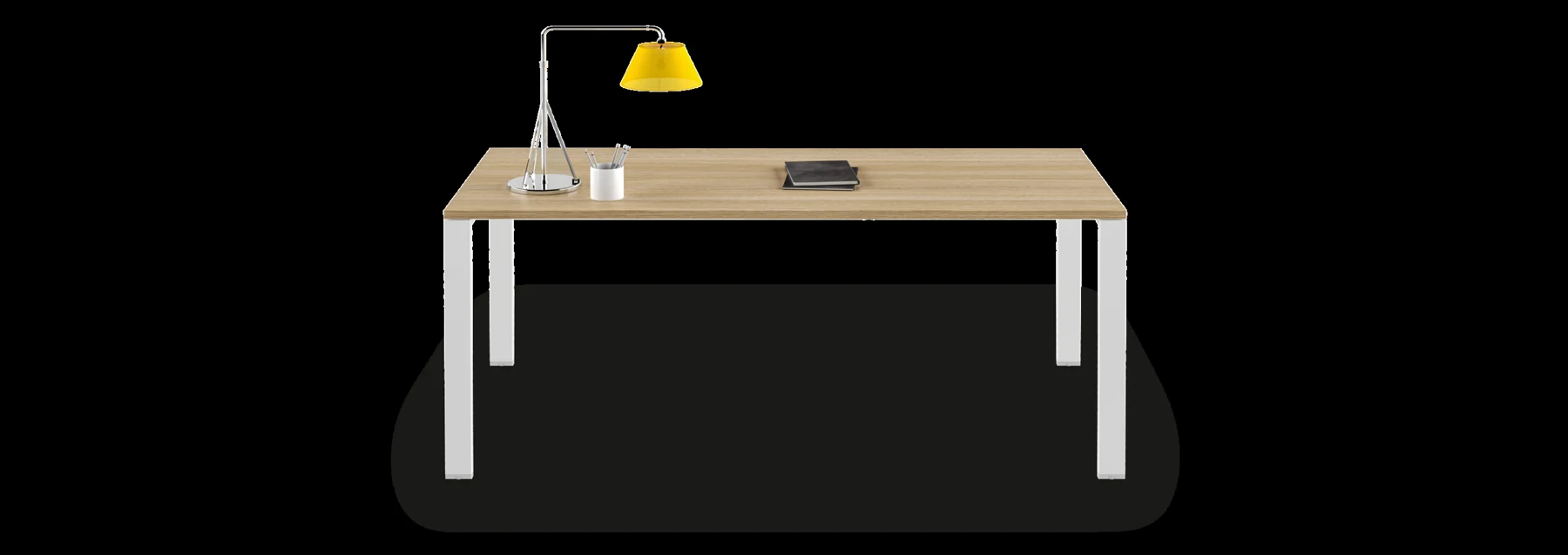 Ambiente ufficio con scrivanie operative