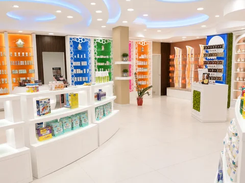 Farmacia OASI — Interni della farmacia