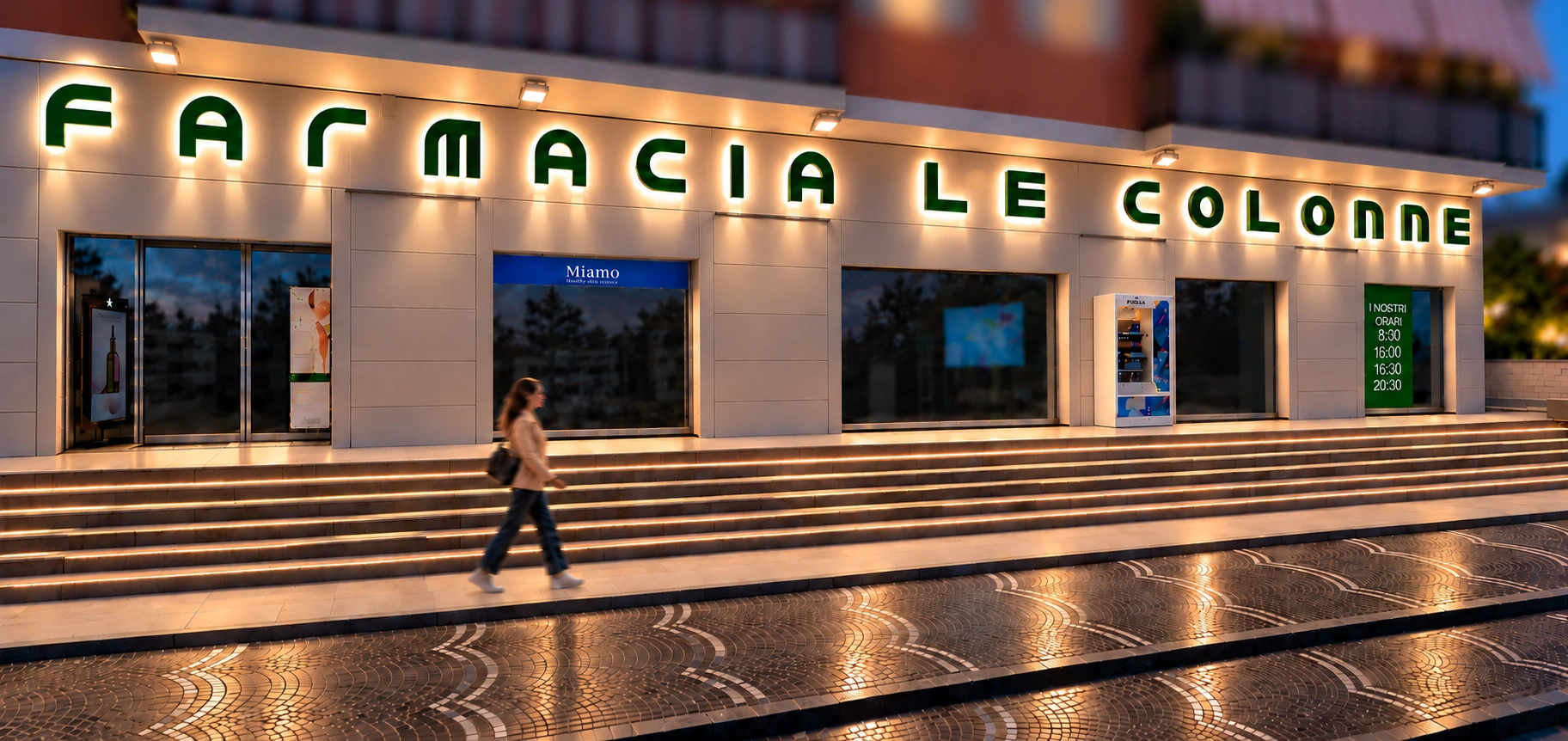Farmacia Le Colonne — Facciata e ingresso