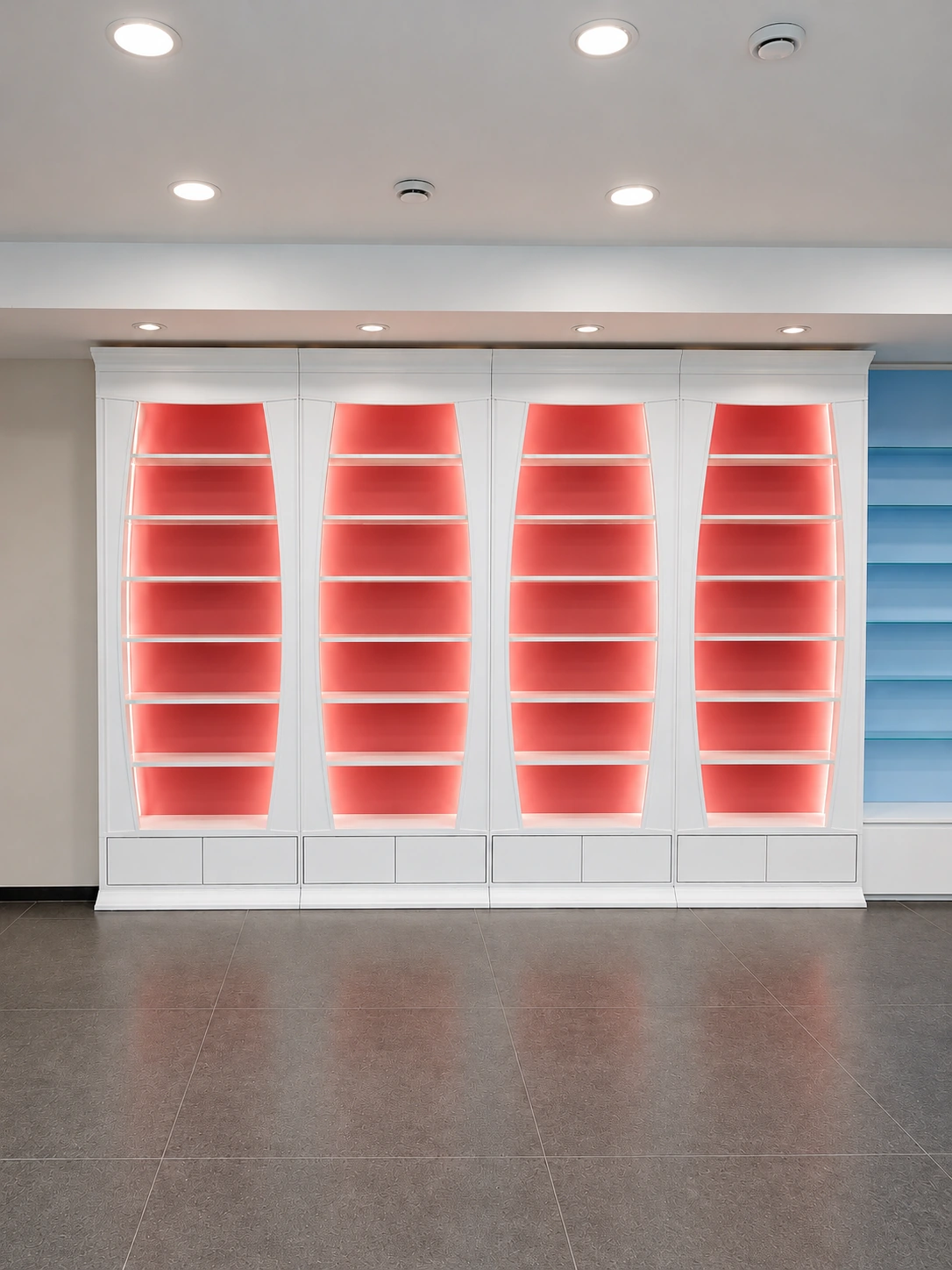 Farmacia Nazionale — Parete espositiva in vista frontale